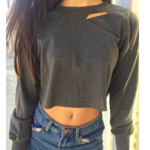 HOST PICK** CUT OUT SWEATSHIRT - Picture 4 of 7